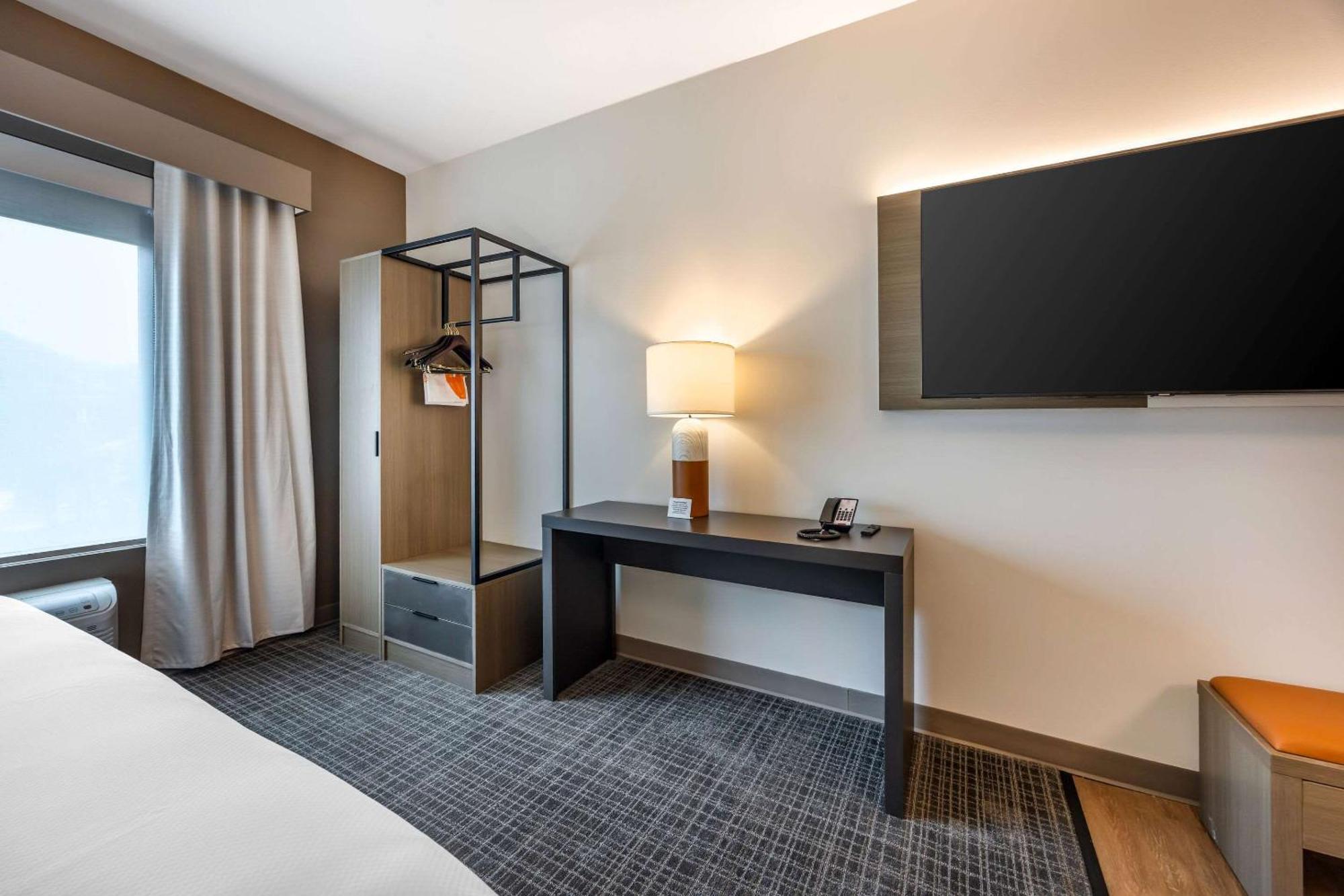 Comfort Inn & Suites Нашвил Екстериор снимка