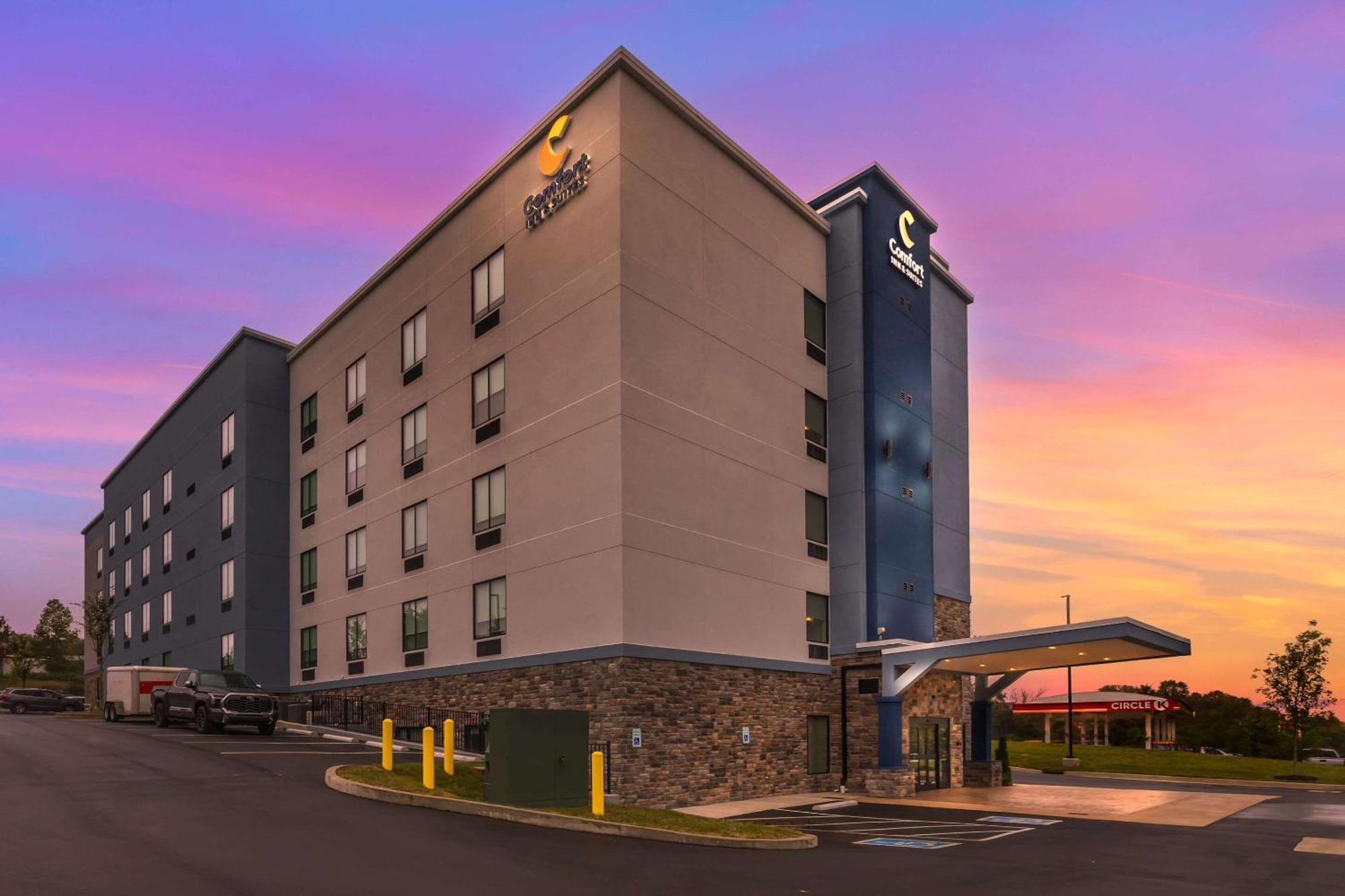 Comfort Inn & Suites Нашвил Екстериор снимка